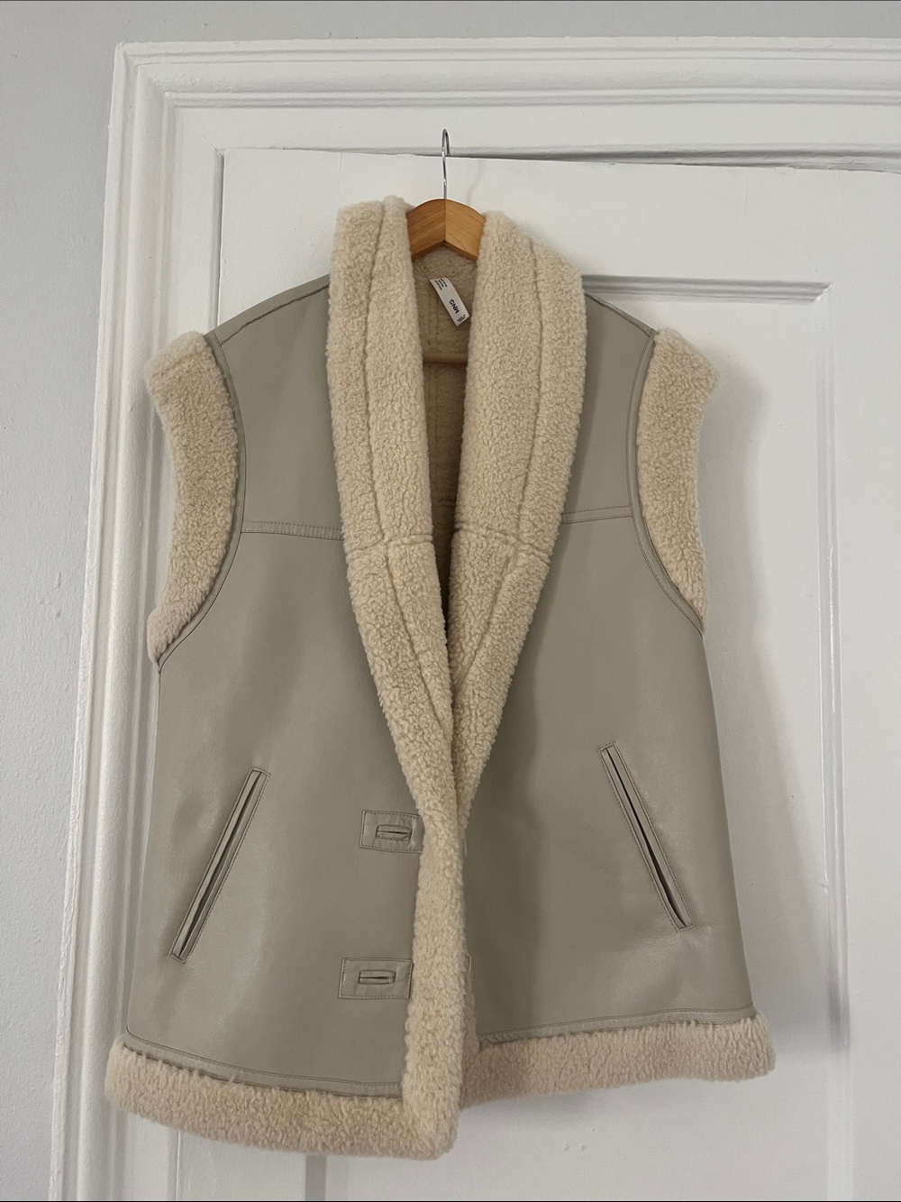 Mango Cream Shearling-Trim Faux Leather Vest